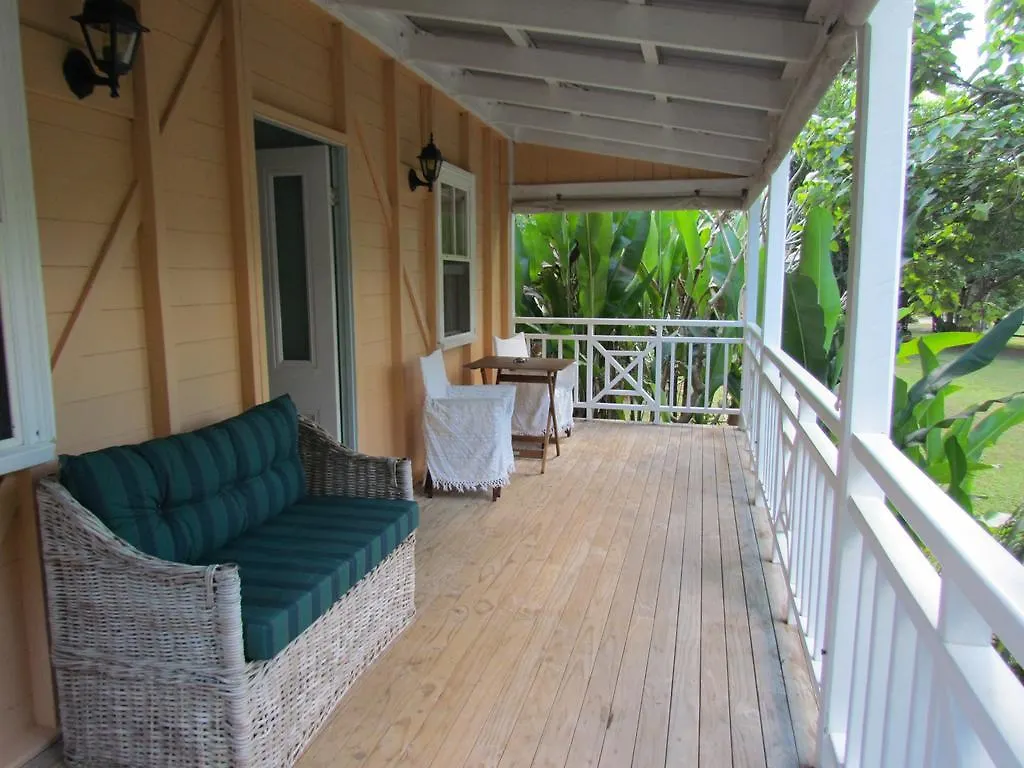 Whitsunday Heritage Cane Cutters Cottage Cannon Valley 0*,